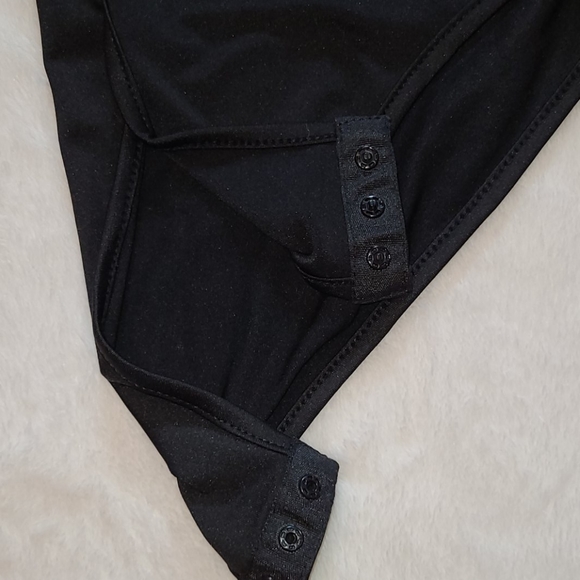 Confetti Heart Tie Neck Bodysuit Size Small - Picture 5 of 6